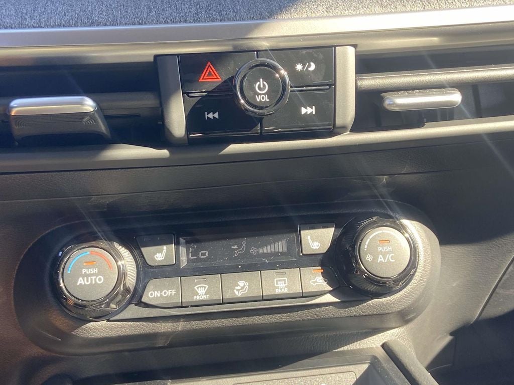 2027 Nissan Kicks SV