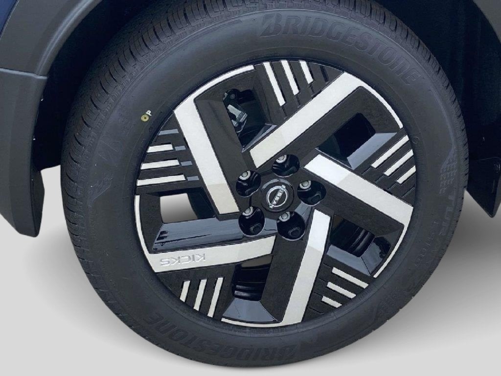 2027 Nissan Kicks SV
