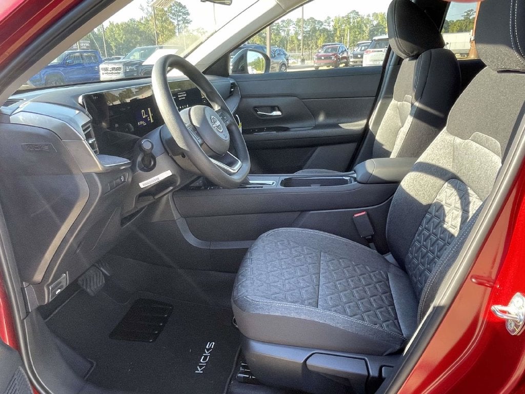 2027 Nissan Kicks SV
