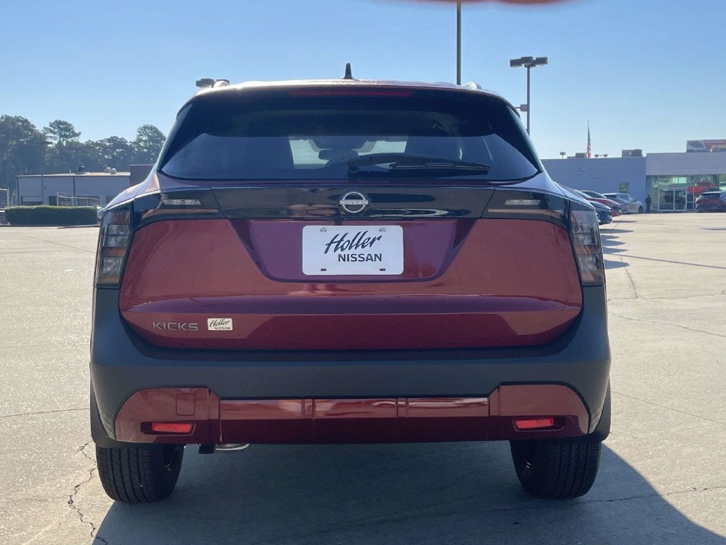 2027 Nissan Kicks SV
