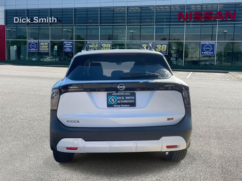 2026 Nissan Kicks SR