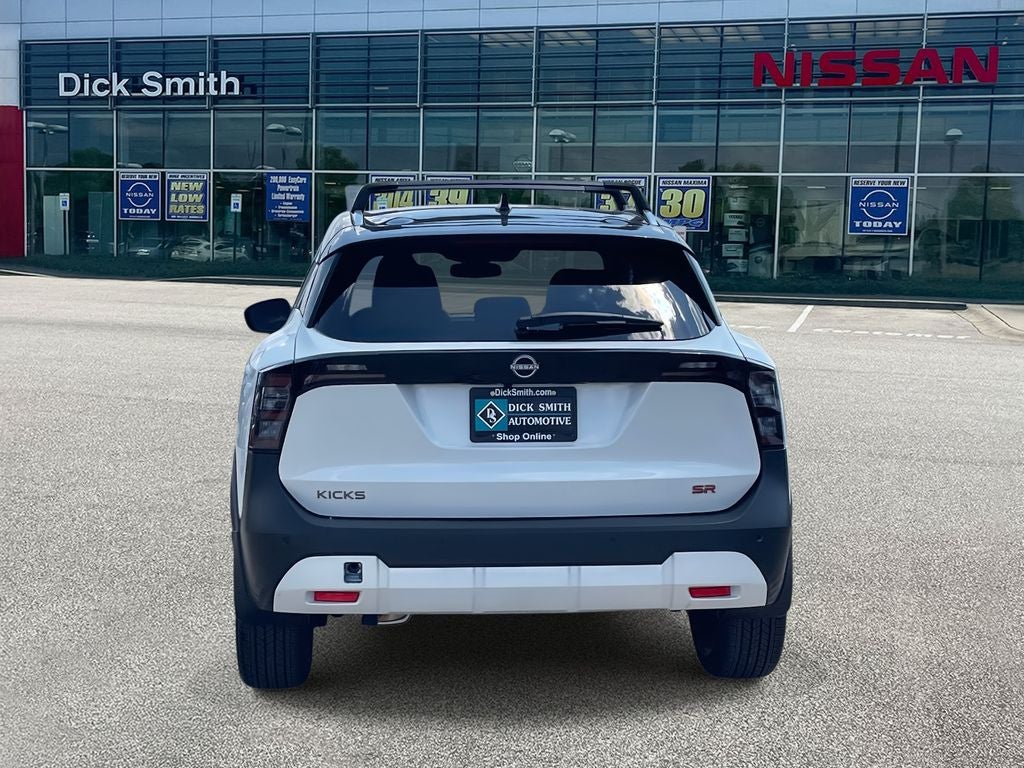 2026 Nissan Kicks SR