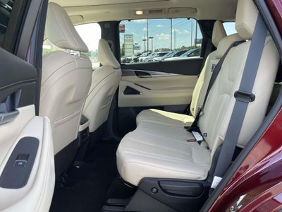2025 INFINITI QX60 LUXE