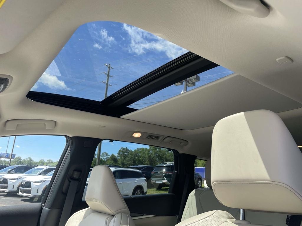 2025 INFINITI QX60 LUXE