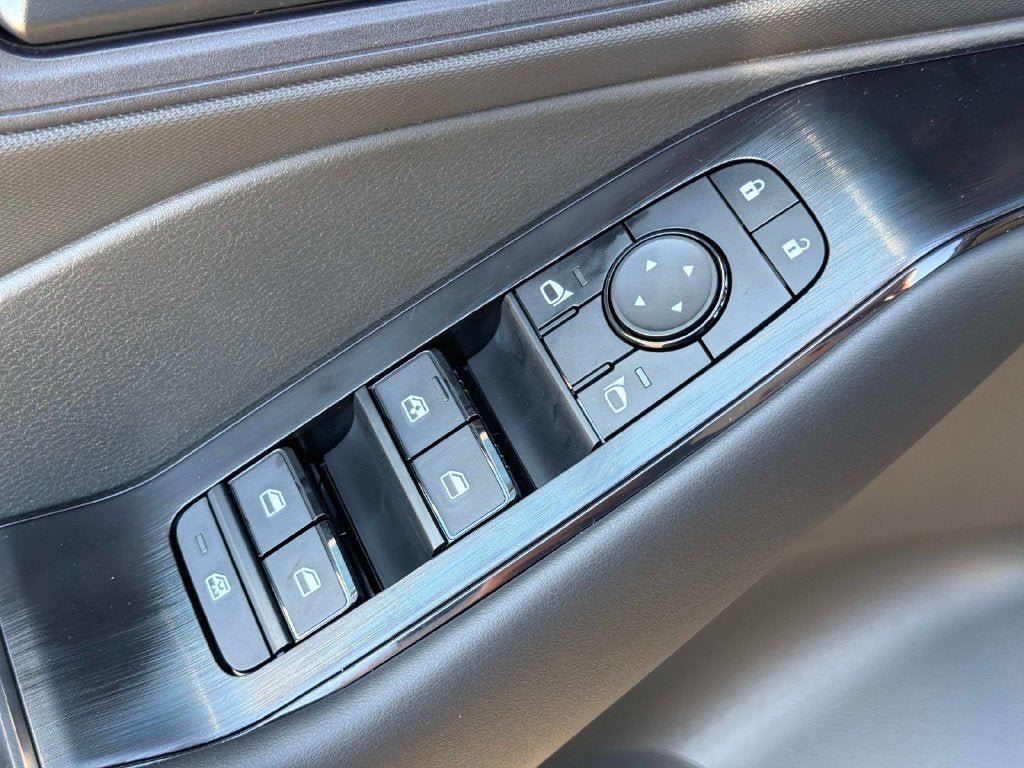 2027 Nissan Rogue S