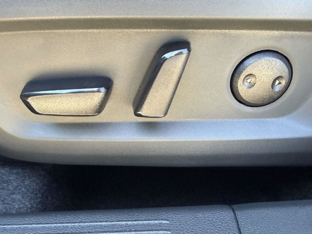2027 Nissan Rogue SV