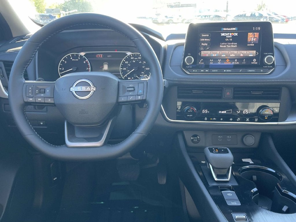 2027 Nissan Rogue SV