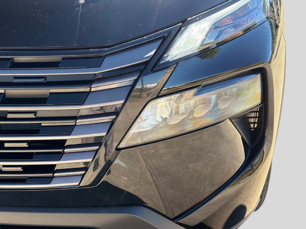 2027 Nissan Rogue SV