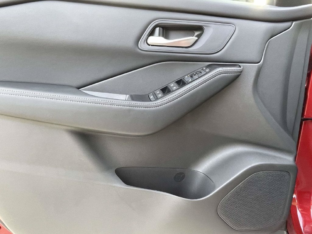 2027 Nissan Rogue SV