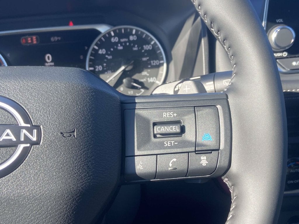 2027 Nissan Rogue SV