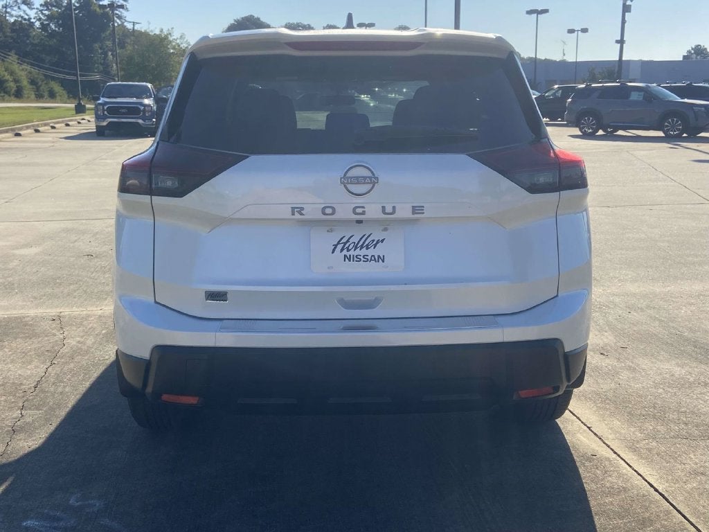 2027 Nissan Rogue SV