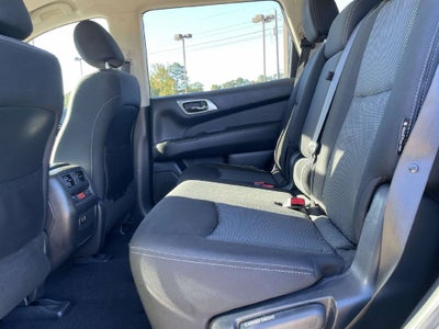 2019 Nissan Pathfinder SV