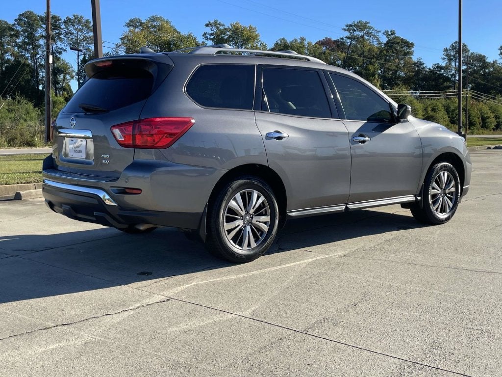 2019 Nissan Pathfinder SV