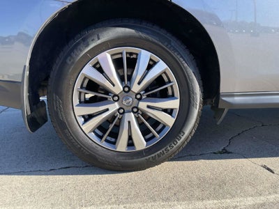 2019 Nissan Pathfinder SV