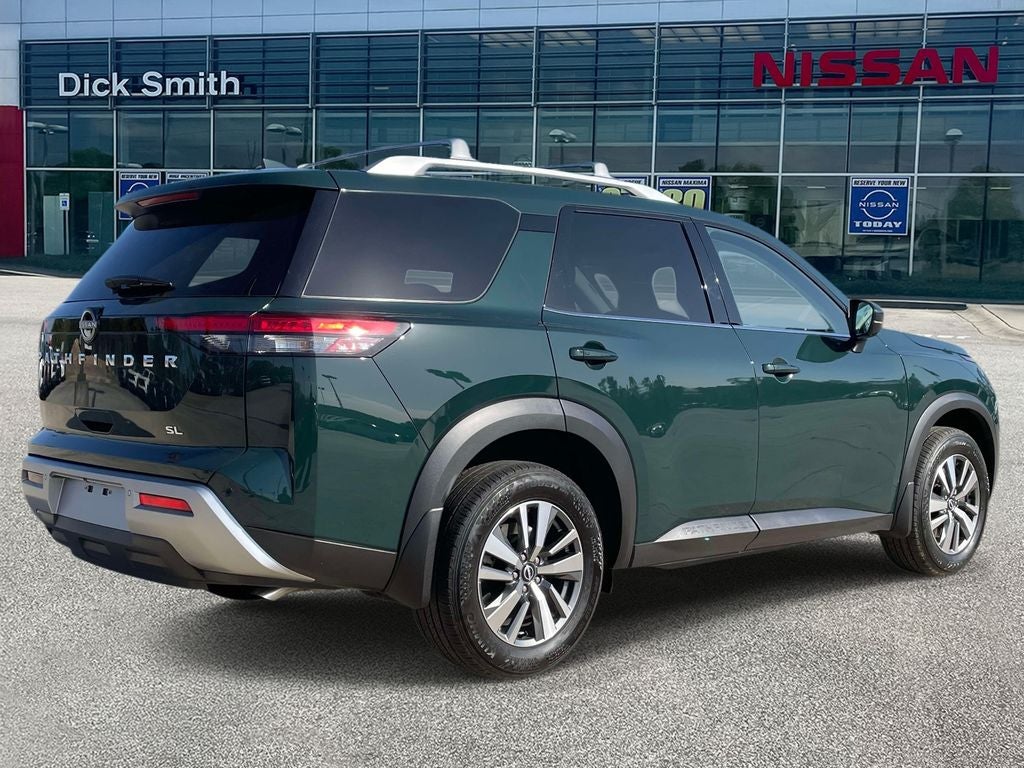 2025 Nissan Pathfinder SL