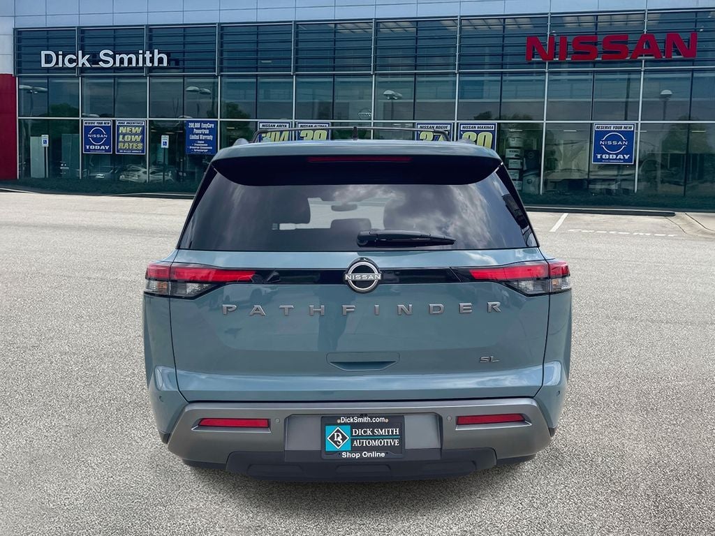2026 Nissan Pathfinder SL