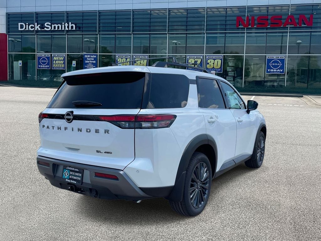 2026 Nissan Pathfinder SL