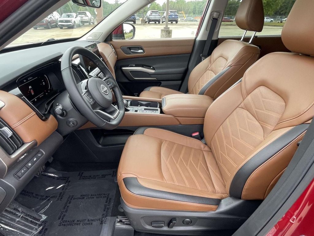 2025 Nissan Pathfinder Platinum