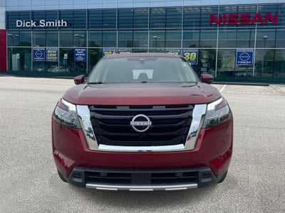 2025 Nissan Pathfinder Platinum
