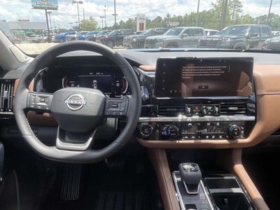 2026 Nissan Pathfinder Platinum