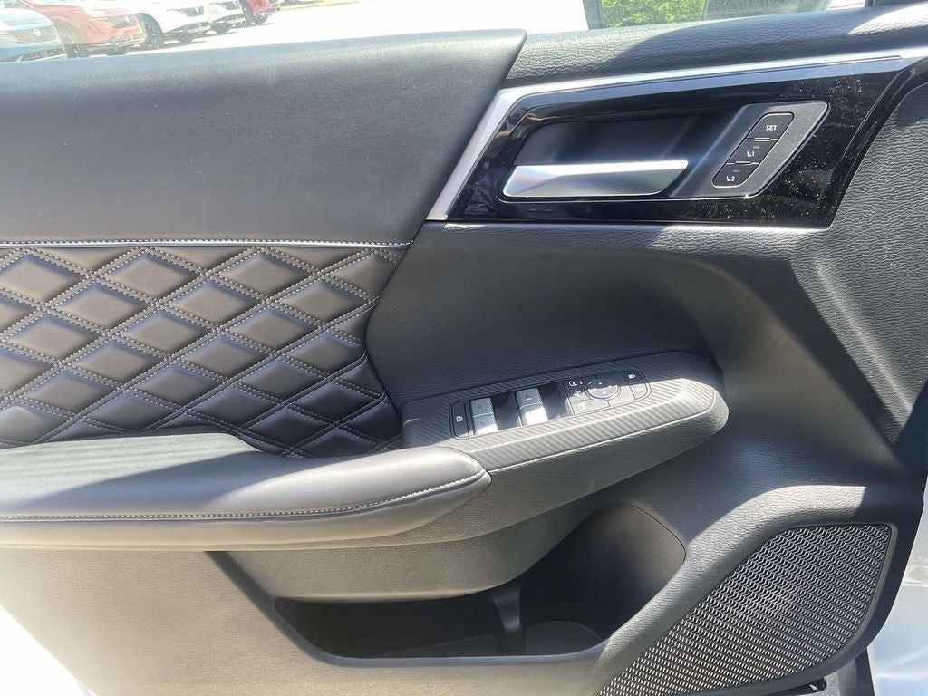 2026 Nissan Rogue Plug-In Hybrid Platinum