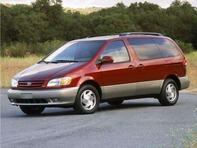2003 Toyota Sienna Base